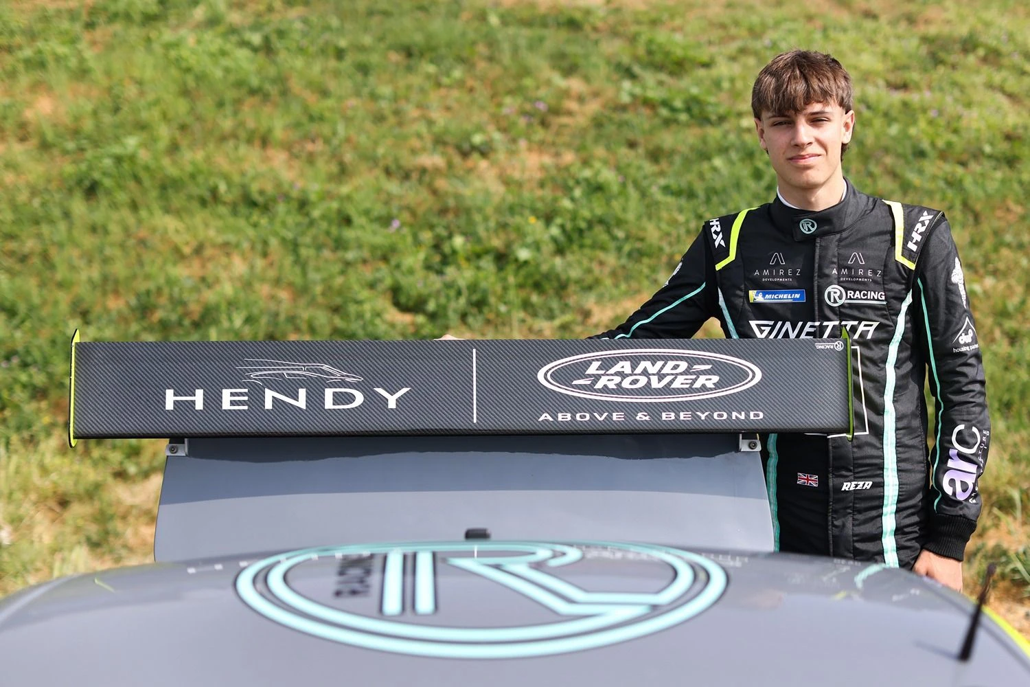 Hendy Land Rover supports rising motor racing star